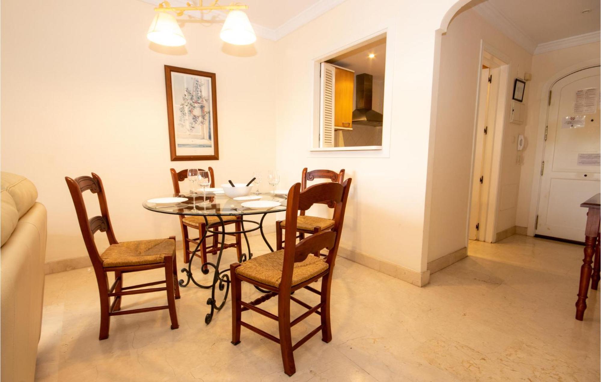 Beautiful Apartment In Marbella-Elviria 외부 사진