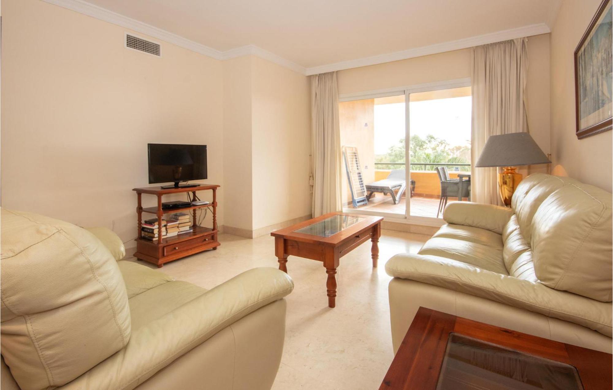Beautiful Apartment In Marbella-Elviria 외부 사진